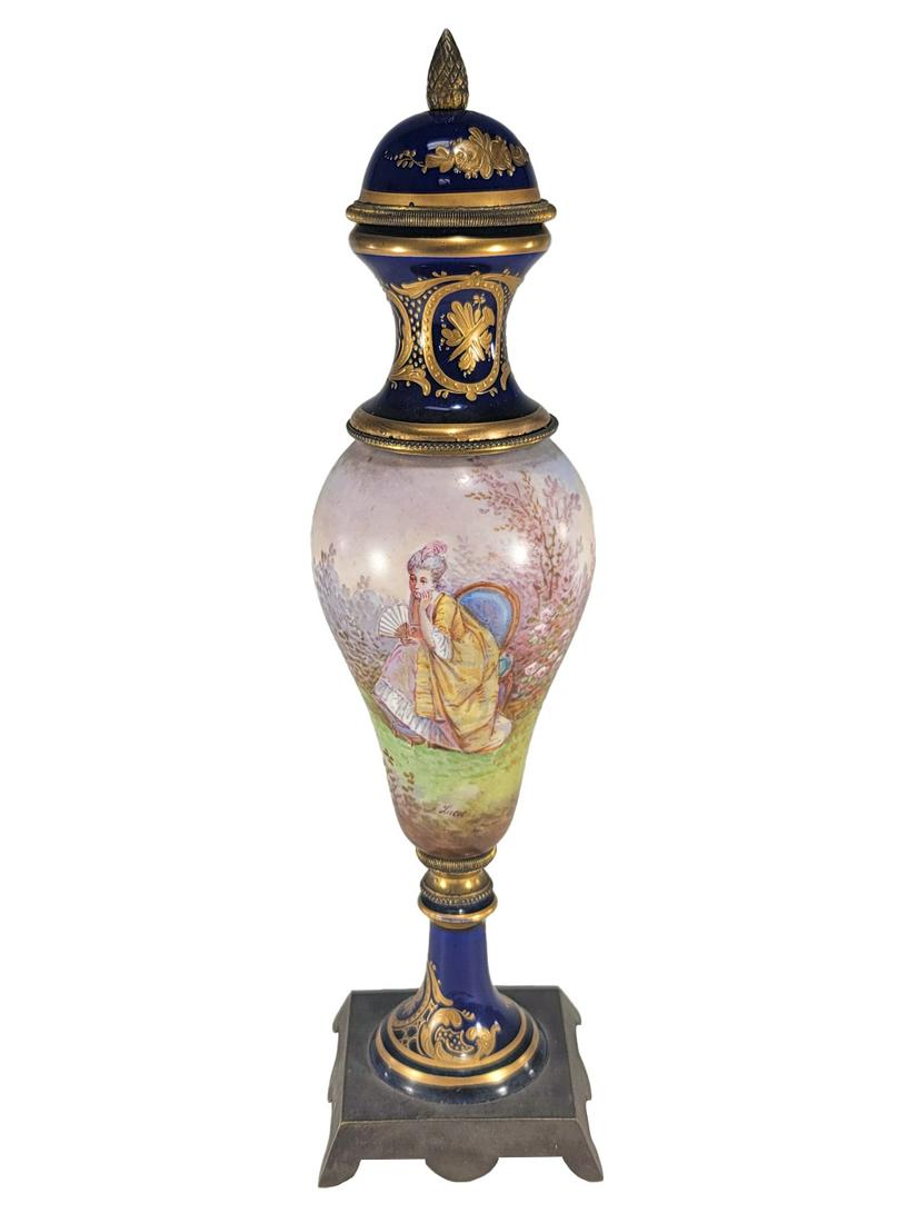 Antique French Sevres Porcelain & Bronze Urn: Antique French Sevres Porcelain & Bronze Urn. 11 1/8 x 2 7/8 in. TO SHIP THIS ITEM IN USA OR INTERNATIONAL, PLEASE CONTACT THE SHIPPERS : 1) UPS store1937- David Reiser -754-263-0780, auctions1937@gma