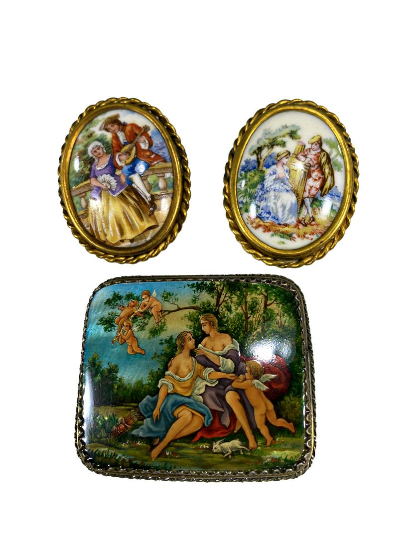 2 French Limoges & 1 Russian Brooches: 2 French Limoges & 1 Russian Brooches. 1 7/8 x 1 3/8 and 1 3/4 x 2 1/4 in. TO SHIP THIS ITEM IN USA OR INTERNATIONAL, PLEASE CONTACT THE SHIPPERS : 1) UPS store1937- David Reiser -754-263-0780, auctio