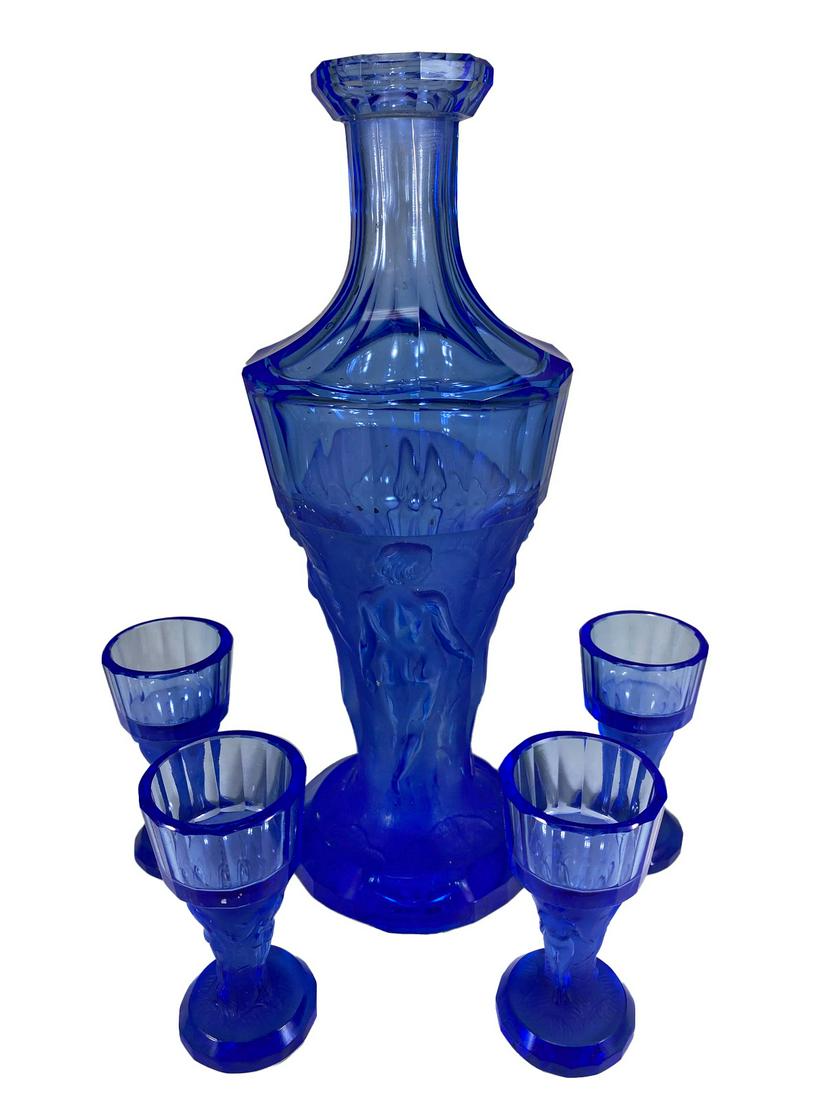 Vintage Nude Blue Glass Set: Vintage Nude Blue Glass Set. Bottle: 9 3/4 x 3 5/8 in. Cup: 3 1/4 x 1 1/2 in. TO SHIP THIS ITEM IN USA OR INTERNATIONAL, PLEASE CONTACT THE SHIPPERS : 1) UPS store1937- David Reiser -754-263-0780, auc