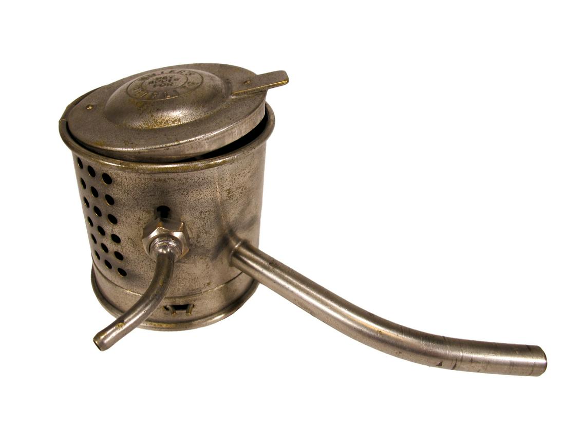 Vintage Miller for Rearlite lamp: Vintage Miller for Rearlite lamp. 2 5/8 x 7 x 4 1/2 in. TO SHIP THIS ITEM IN USA OR INTERNATIONAL, PLEASE CONTACT THE SHIPPERS : 1) UPS store1937- David Reiser -754-263-0780, auctions1937@gmail.com, 2