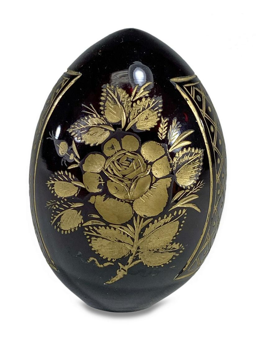 Vintage hand carved glass egg (1 of 5)