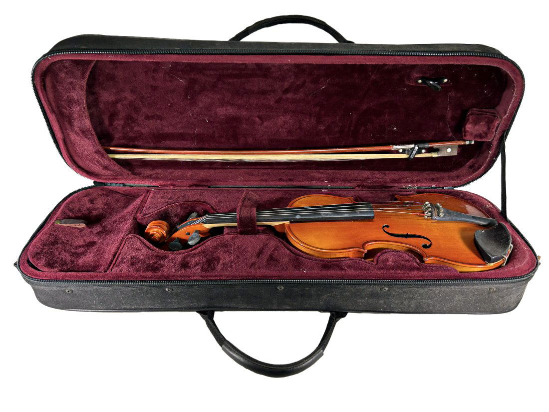 Leon Aubert Stradivarious Model Violin (1 of 9)