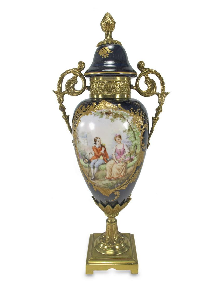 Antique French porcelain & bronze urn: Antique French porcelain & bronze urn. 14 3/8 x 6 1/8 x 3 3/4 in. TO SHIP THIS ITEM IN USA OR INTERNATIONAL, PLEASE CONTACT THE SHIPPERS : 1) UPS store1937- David Reiser -754-263-0780, auctions1937@gm