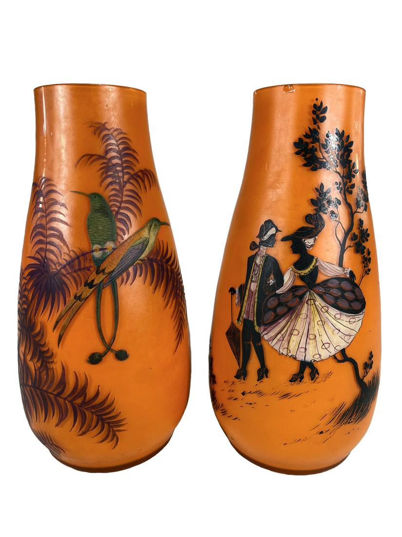Vintage French pair of Hand Painted Glass Vases: Vintage French pair of Hand Painted Glass Vases. 7 1/2 x 3 3/8 in. TO SHIP THIS ITEM IN USA OR INTERNATIONAL, PLEASE CONTACT THE SHIPPERS : 1) UPS store1937- David Reiser -754-263-0780, auctions1937@g