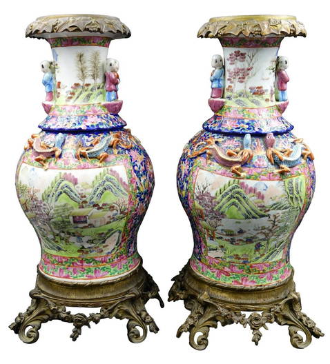 Figurines & Miniatures
