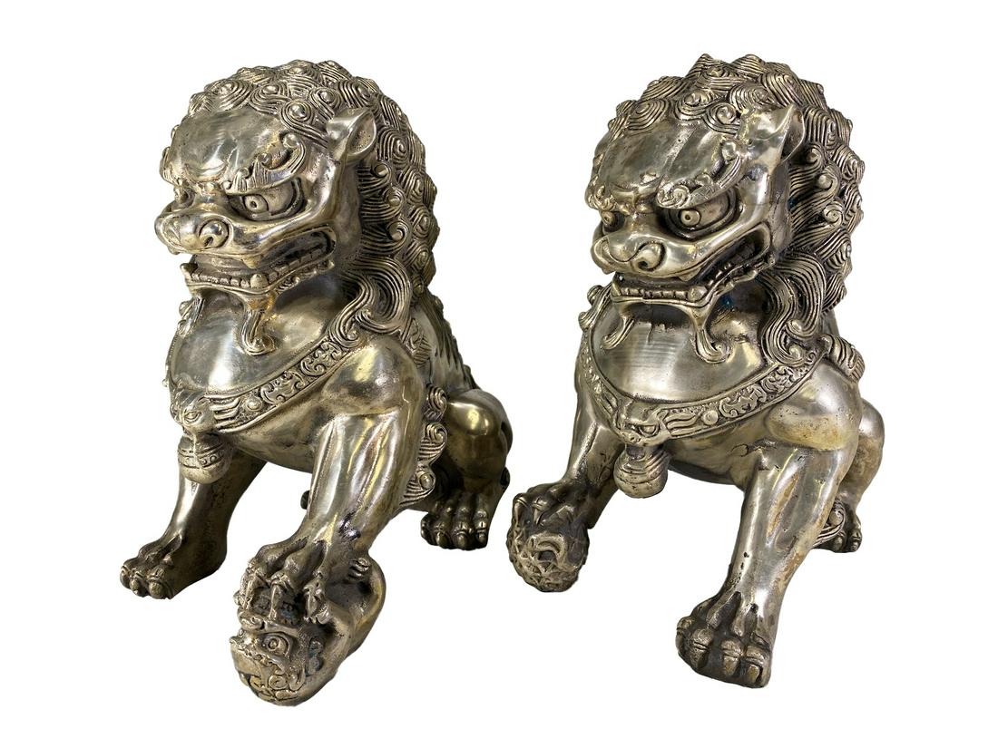 Pair of Foodogs silverplated bronze sculptures (1 of 5)