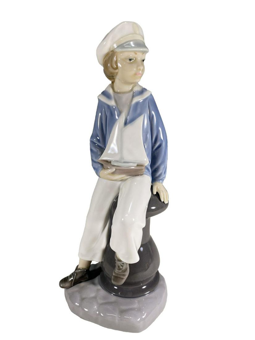 Lladro, Spain Boy Porcelain Figurine (1 of 5)