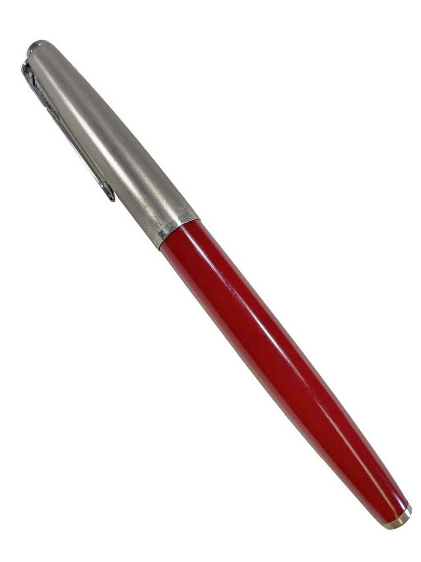 Parker 61, Argentina Fountain Pen: Parker 61, Argentina Fountain Pen. 5 1/4 in. TO SHIP THIS ITEM IN USA OR INTERNATIONAL, PLEASE CONTACT THE SHIPPERS : 1) UPS store1937- David Reiser -754-263-0780, auctions1937@gmail.com, 2) Pakmail: 