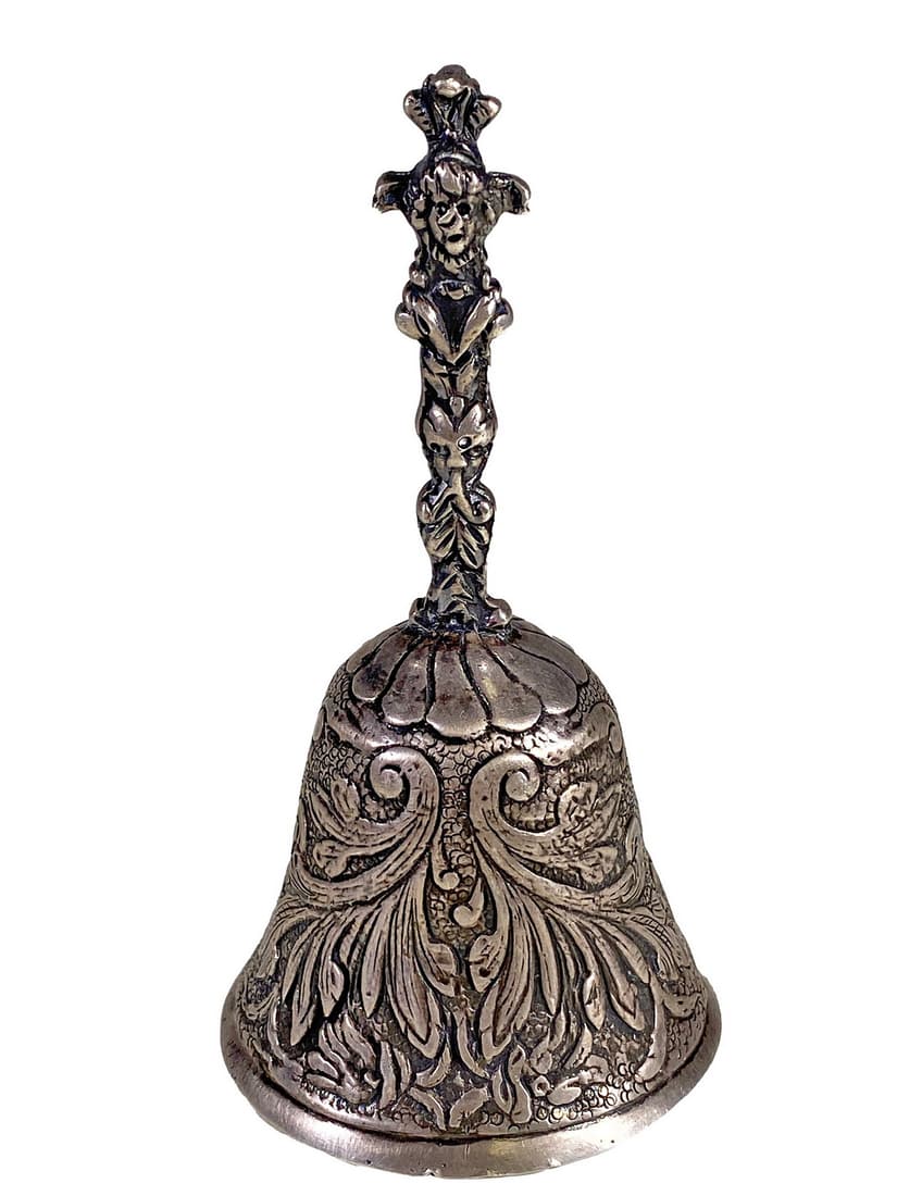 Antique Spanish 925 Sterling Bell: Antique Spanish 925 Sterling Bell. Weight: 97 grams. 4 1/4 x 2 1/8 in.Local Pick up call one day before to make an appointment. TO SHIP THIS ITEM IN USA OR INTERNATIONAL, PLEASE CONTACT THE SHIPPERS :