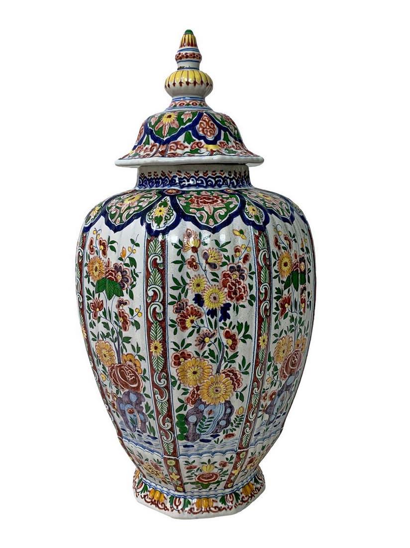 Antique Belgium Lidded Porcelain vase: Antique Belgium Lidded Porcelain vase. 16 x 8 1/2 in.Local Pick up call one day before to make an appointment. TO SHIP THIS ITEM IN USA OR INTERNATIONAL, PLEASE CONTACT THE SHIPPERS : 1) UPS store1937