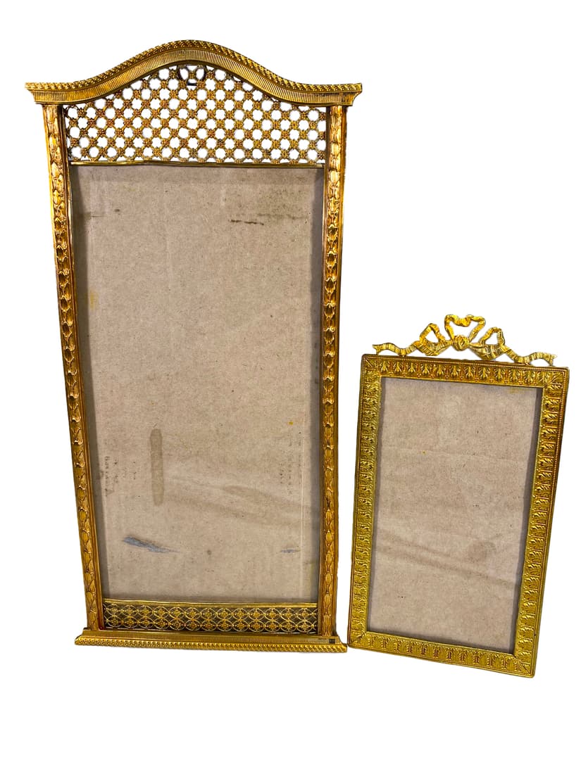 2 Antique French Gilt Bronze Picture Frames: 2 Antique French Gilt Bronze Picture Frames. 10 1/8 x 5 in and 8 x 4 in. Picture size: 6 1/8 x 3 1/4 in and 4 5/8 x 2 1/2 in.Local Pick up call one day before to make an appointment. TO SHIP THIS ITEM