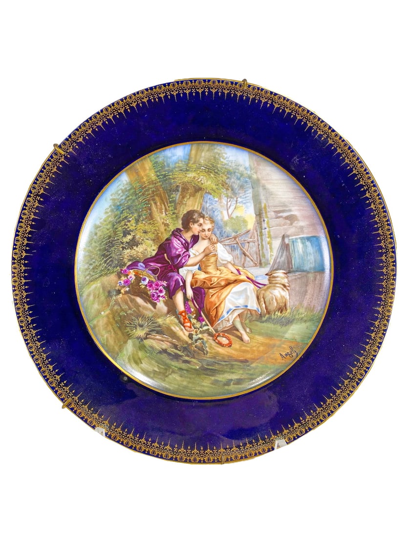 Antique Limoges, France Porcelain Plate: Antique Limoges, France Porcelain Plate, painted by Angeli. 10 3/8 in diameter.Local Pick up call one day before to make an appointment. TO SHIP THIS ITEM IN USA OR INTERNATIONAL, PLEASE CONTACT THE S