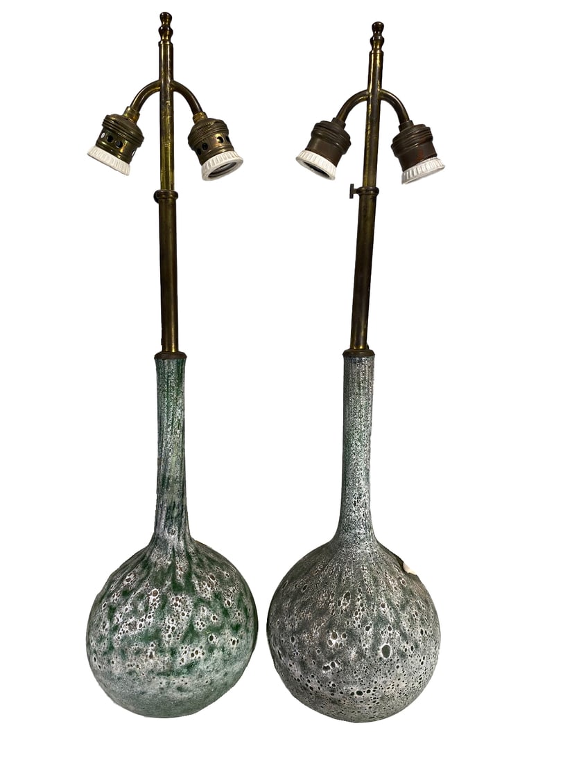 Vintage Italian Pair of Glass Lamps: Vintage Italian Pair of Glass Lamps. 25 1/2 x 6 1/8 in.Local Pick up call one day before to make an appointment. TO SHIP THIS ITEM IN USA OR INTERNATIONAL, PLEASE CONTACT THE SHIPPERS : 1) UPS store19