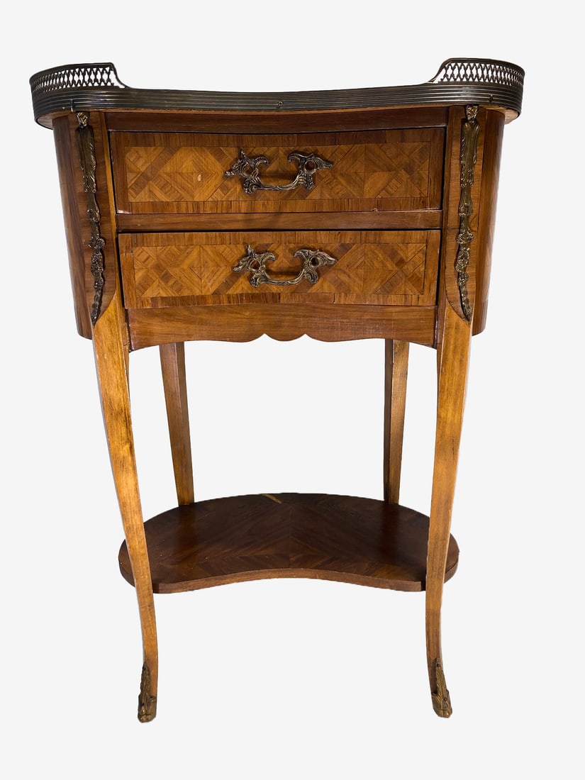 French Louis XV Style Side Table (1 of 8)