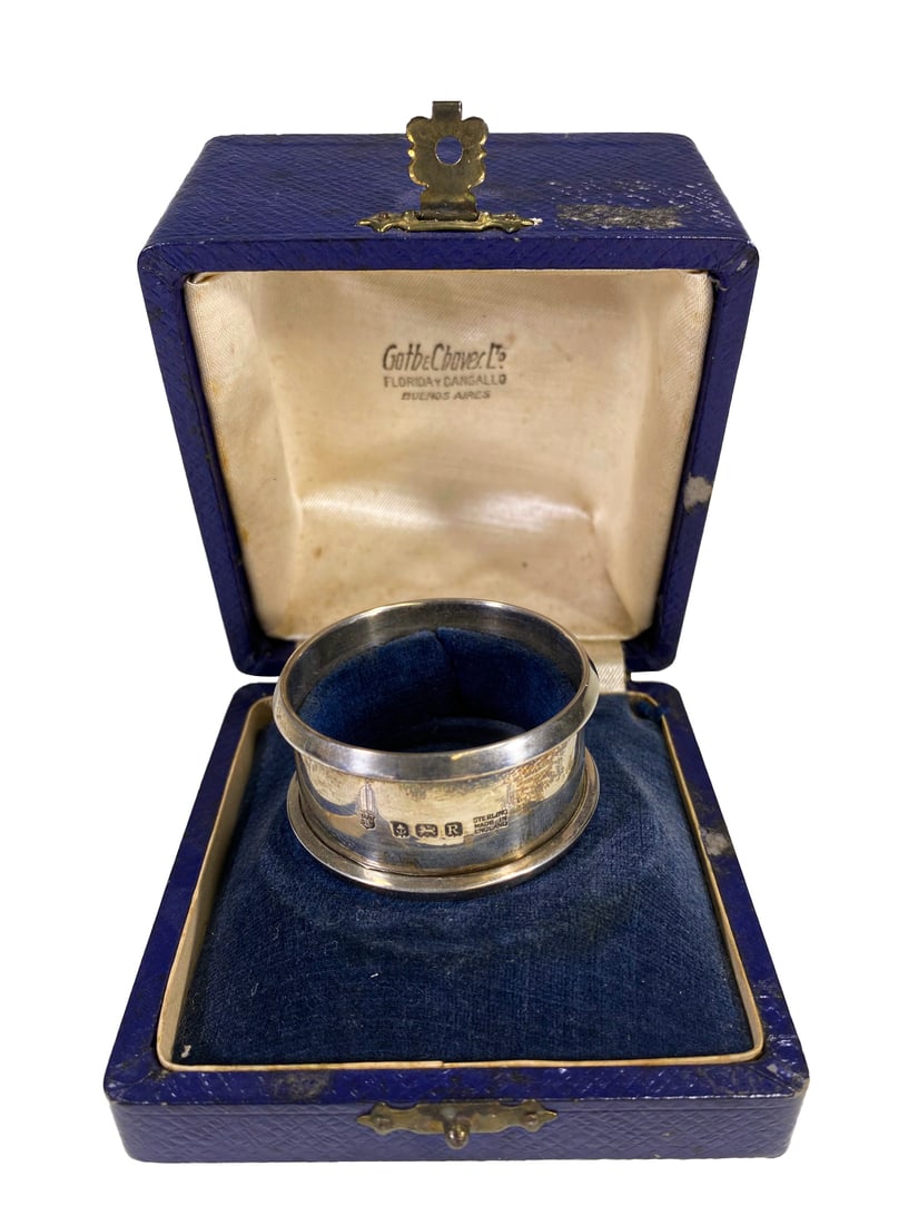 Barker Brothers Silver Ltd, Birmingham Silver Napkin Ring (1 of 4)