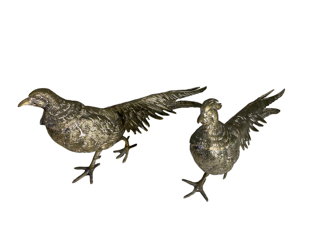 Vintage Pair of Metal Pheasant Statue: Vintage Pair of Metal Pheasant Statue. 5 1/4 x 11 1/8 x 1 7/8 in and 5 5/8 x 10 3/4 x 1 3/8 in.Local Pick up call one day before to make an appointment. TO SHIP THIS ITEM IN USA OR INTERNATIONAL, PLEA