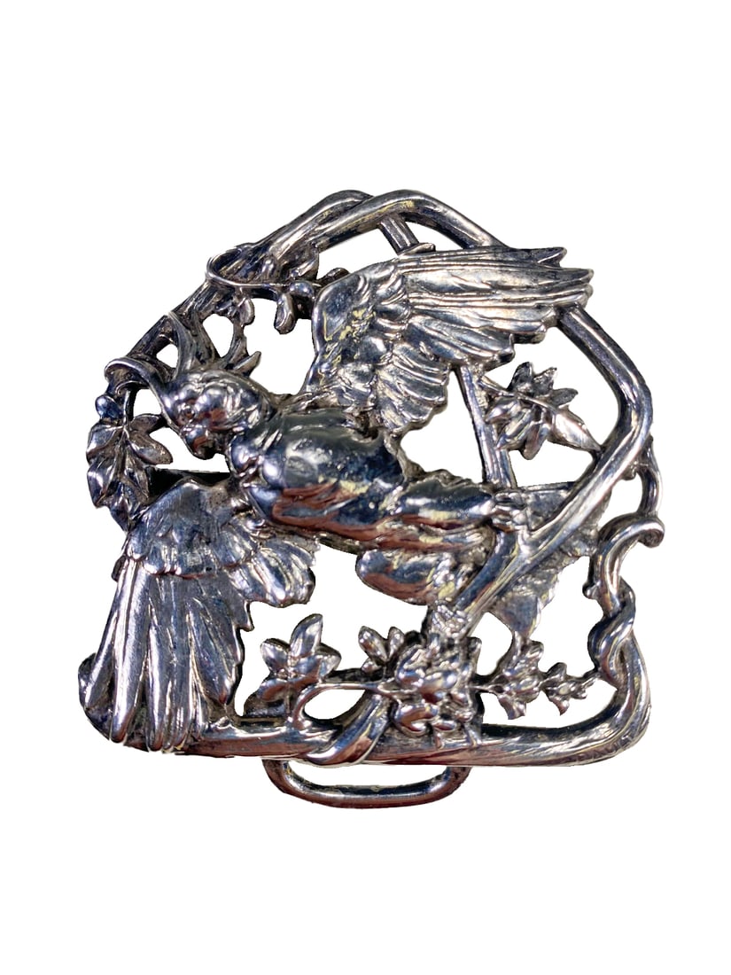 Vintage Silver Belt Buckle signed by Rault: Vintage Silver Belt Buckle signed by Rault. 2 1/2 x 2 1/2 in. Local Pick up call one day before to make an appointment. TO SHIP THIS ITEM IN USA OR INTERNATIONAL, PLEASE CONTACT THE SHIPPERS : 1) UPS 