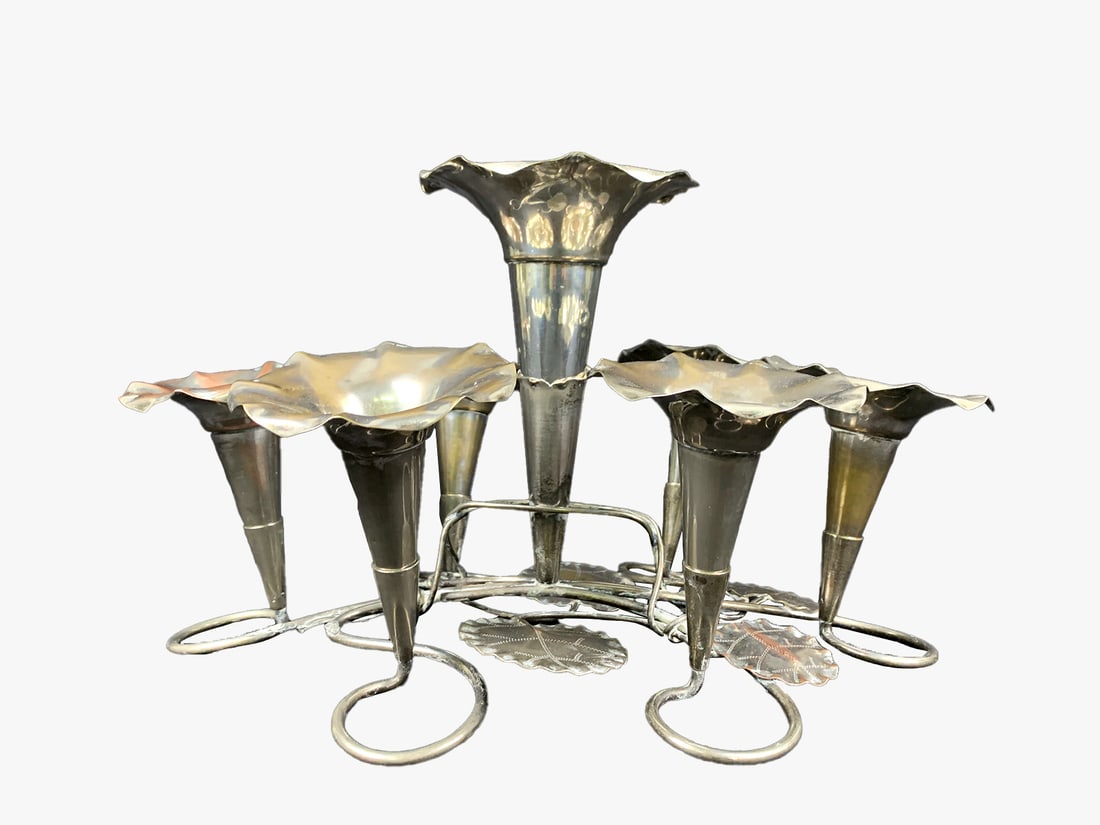 Vintage Silverplate Violet Flowers Holder (1 of 3)