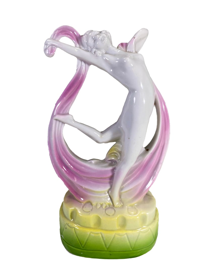 Art Deco German Nude Dancer Porcelain Statue: Art Deco German Nude Dancer Porcelain Statue. 5 3/4 x 3 1/8 x 2 in.Local Pick up call one day before to make an appointment. TO SHIP THIS ITEM IN USA OR INTERNATIONAL, PLEASE CONTACT THE SHIPPERS : 1)