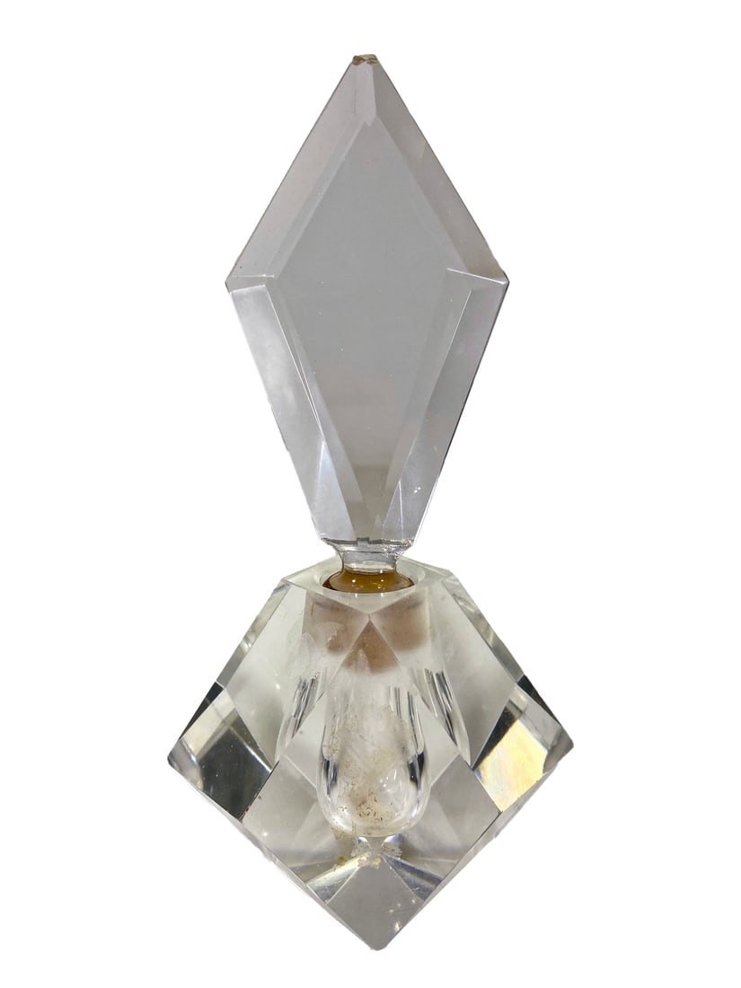 Vintage Art Deco Glass Perfurm Bottle: Vintage Art Deco Glass Perfurm Bottle. 8 x 4 x 2 1/4 in.Local Pick up call one day before to make an appointment. TO SHIP THIS ITEM IN USA OR INTERNATIONAL, PLEASE CONTACT THE SHIPPERS : 1) UPS store1