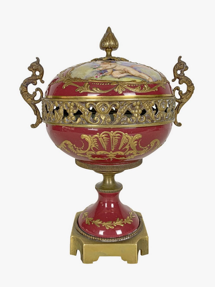 Antique French Sevres Porcelain & Bronze Urn: Antique French Sevres Porcelain & Bronze Urn. 9 1/8 x 7 x 5 1/4 in.Local Pick up call one day before to make an appointment. TO SHIP THIS ITEM IN USA OR INTERNATIONAL, PLEASE CONTACT THE SHIPPERS : 1)