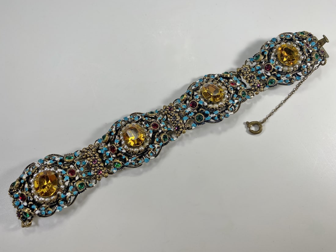 Vintage Czech Metal & Glass Bracelet: Vintage Czech Metal & Glass Bracelet. 7 1/8 x 1 1/8 in.Local Pick up call one day before to make an appointment. TO SHIP THIS ITEM IN USA OR INTERNATIONAL, PLEASE CONTACT THE SHIPPERS : 1) UPS store19