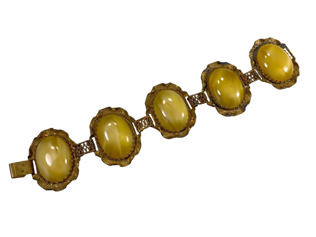 Vintage Czech Metal & Glass Bracelet: Vintage Czech Metal & Glass Bracelet. 7 7/8 x 1 1/2 in.Local Pick up call one day before to make an appointment. TO SHIP THIS ITEM IN USA OR INTERNATIONAL, PLEASE CONTACT THE SHIPPERS : 1) UPS store19