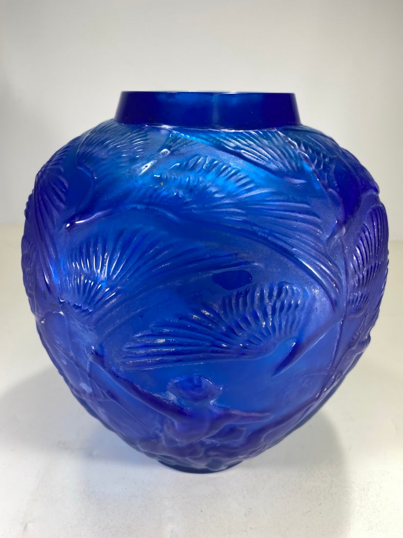 Signed R. Lalique Archers Blue Glass Vase Auction