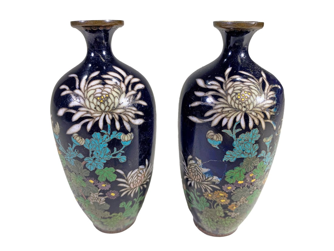 Antique Pair of Chinese Small Cloisonne Vases (1 of 11)
