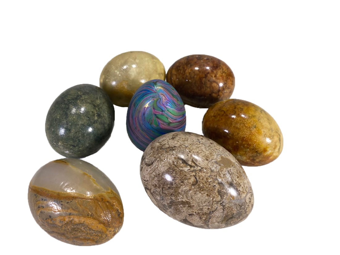7 Onyx & Other Stones Egg Sculptures (1 of 4)