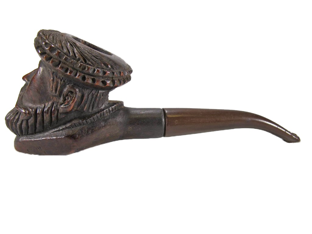 Antique English Henry VIII Carved Wood Pipe: Antique English Henry VIII Carved Wood Pipe, around 1920. 2 1/8 x 5 3/4 x 1 5/8 in.Local Pick up call one day before to make an appointment. TO SHIP THIS ITEM IN USA OR INTERNATIONAL, PLEASE CONTACT T