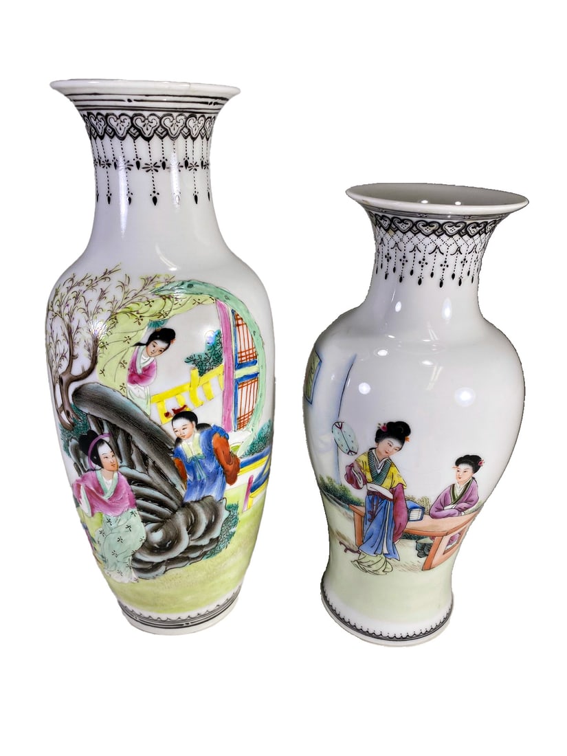 2 Chinese Signed Porcelain Vases (1 of 12)