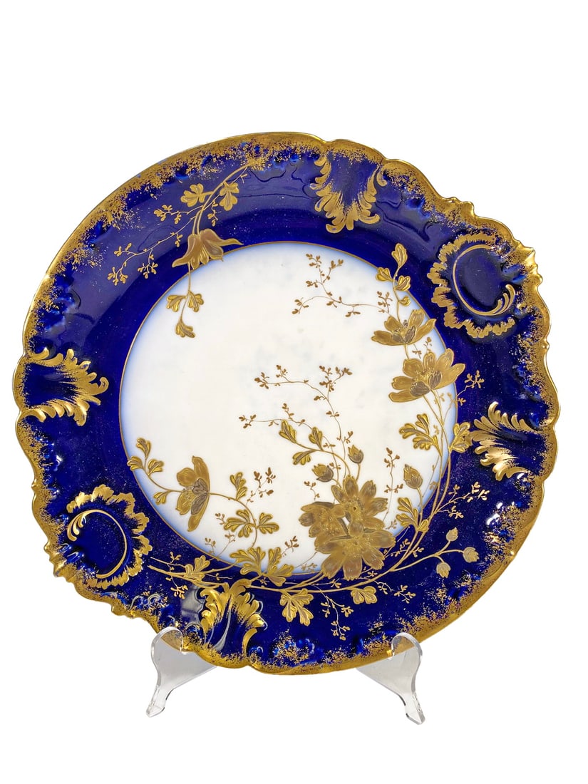 Haviland, Limoges Antique Porcelain Plate: Haviland, Limoges Antique Porcelain Plate. 1 3/4 x 13 in.Local Pick up call one day before to make an appointment. TO SHIP THIS ITEM IN USA OR INTERNATIONAL, PLEASE CONTACT THE SHIPPERS : 1) UPS store