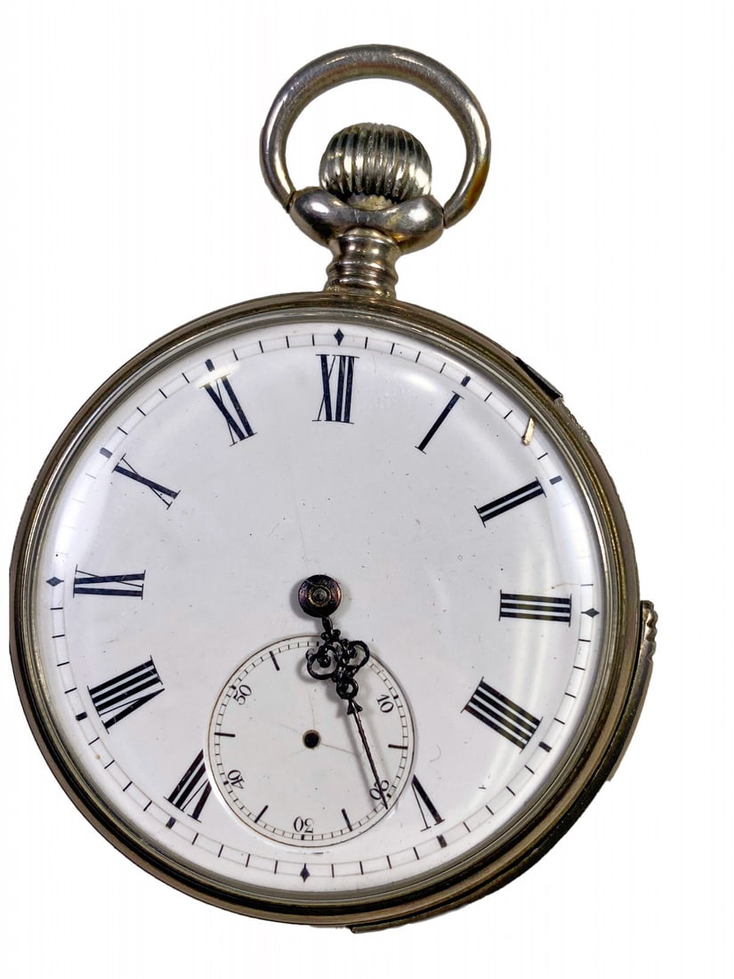 Vintage Swiss Pocket watch with Chime: Vintage Swiss Pocket watch with Chime. 2 in diameter.Local Pick up call one day before to make an appointment. TO SHIP THIS ITEM IN USA OR INTERNATIONAL, PLEASE CONTACT THE SHIPPERS : 1) UPS store1937