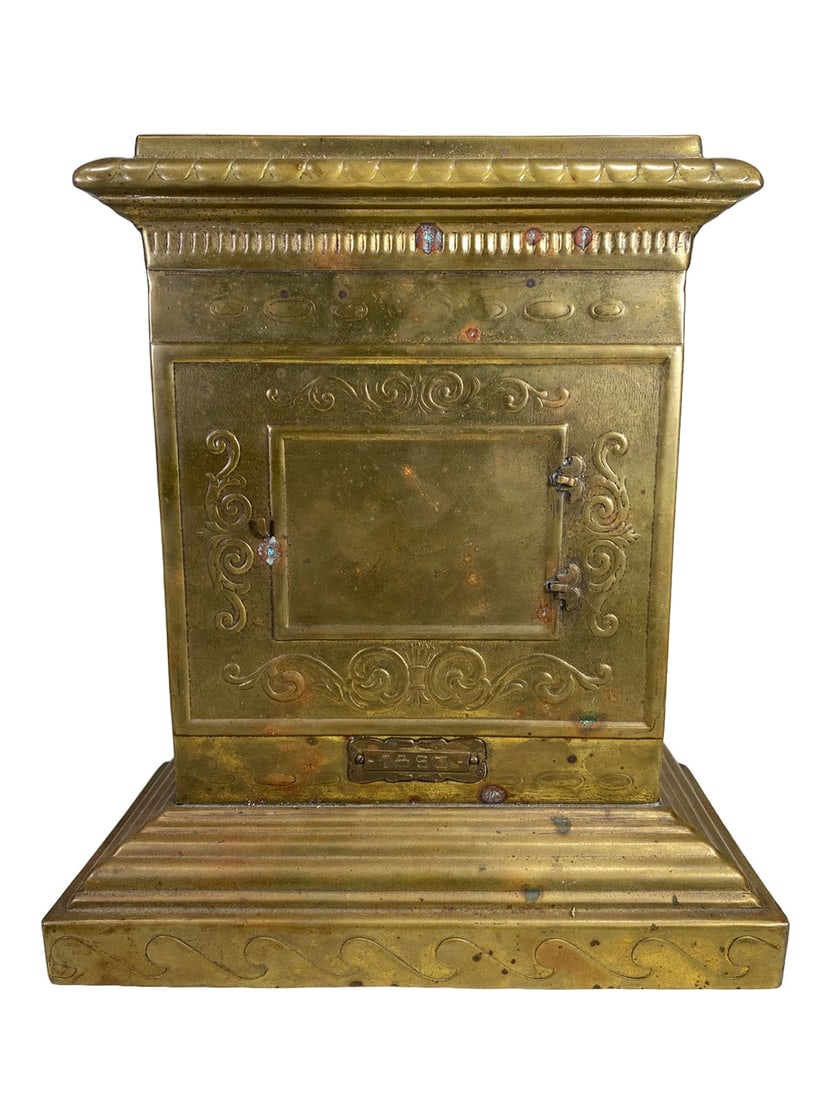 Antique Brass Tomb Coin Bank: Antique Brass Tomb Coin Bank. 9 3/4 x 8 1/2 x 4 1/4 in.Local Pick up call one day before to make an appointment. TO SHIP THIS ITEM IN USA OR INTERNATIONAL, PLEASE CONTACT THE SHIPPERS : 1) UPS store19