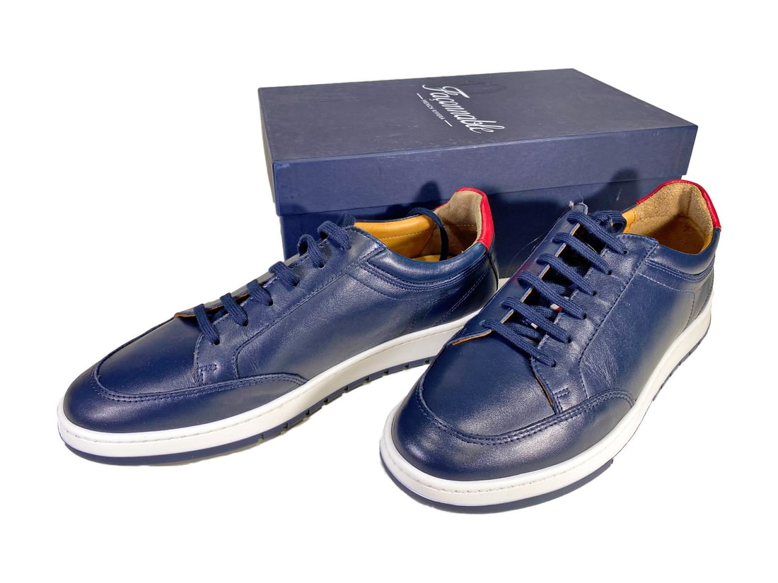 Faconnable, France Men Leather Sneakers, Size 43: Faconnable, France Men Leather Sneakers, Size 43 (Europe), 10 (USA). Never used.They come from a store that closed to the public. Box: 4 7/8 x 13 1/4 x 8 in. Local Pick up call one day before to make