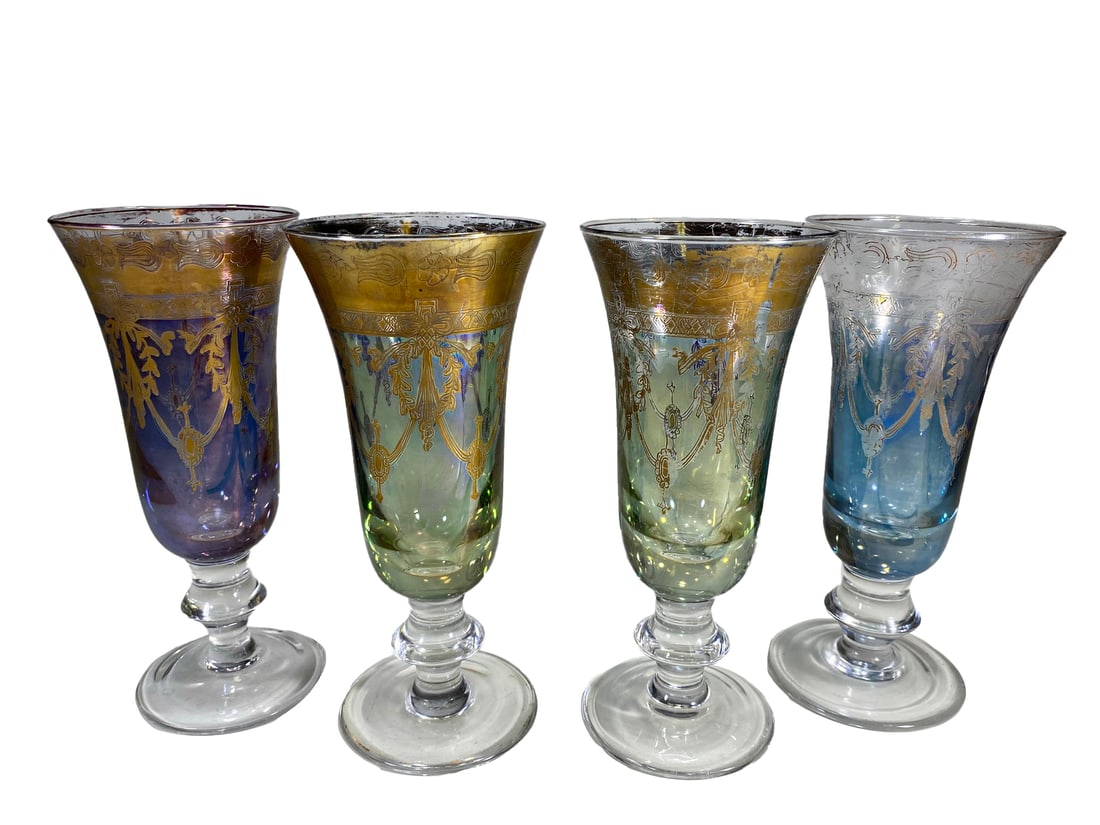 Bohemia Set of 4 Glasses with Gold Painting: Bohemia Set of 4 Glasses with Gold Painting. 7 1/4 x 3 1/4 in.Local Pick up call one day before to make an appointment. TO SHIP THIS ITEM IN USA OR INTERNATIONAL, PLEASE CONTACT THE SHIPPERS : 1) UPS