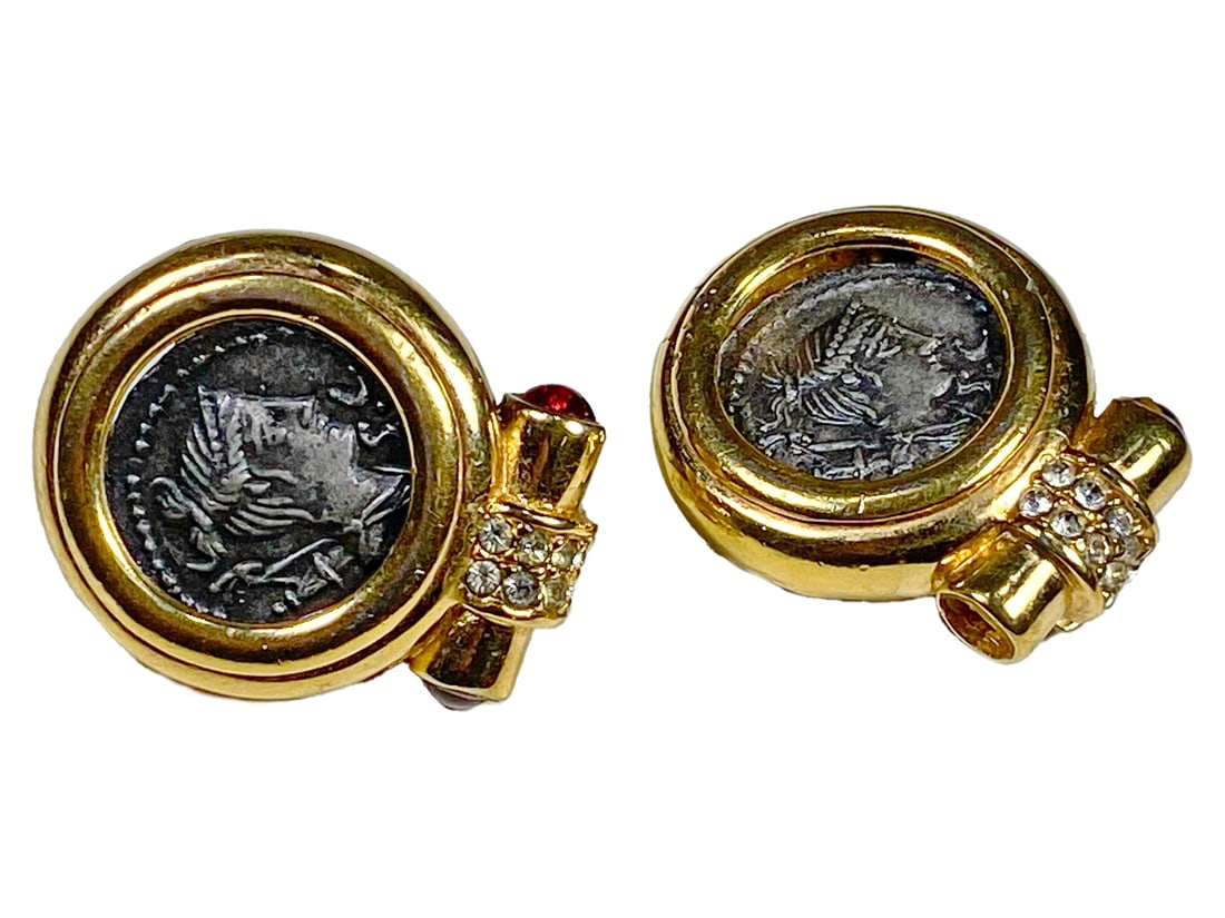 Vintage Ciner Custom Jewelry Earings: Local Pick up call one day before to make an appointment. TO SHIP THIS ITEM IN USA OR INTERNATIONAL, PLEASE CONTACT THE SHIPPERS : 1) UPS store1937- David Reiser -754-263-0780, auctions1937@gmail.com,