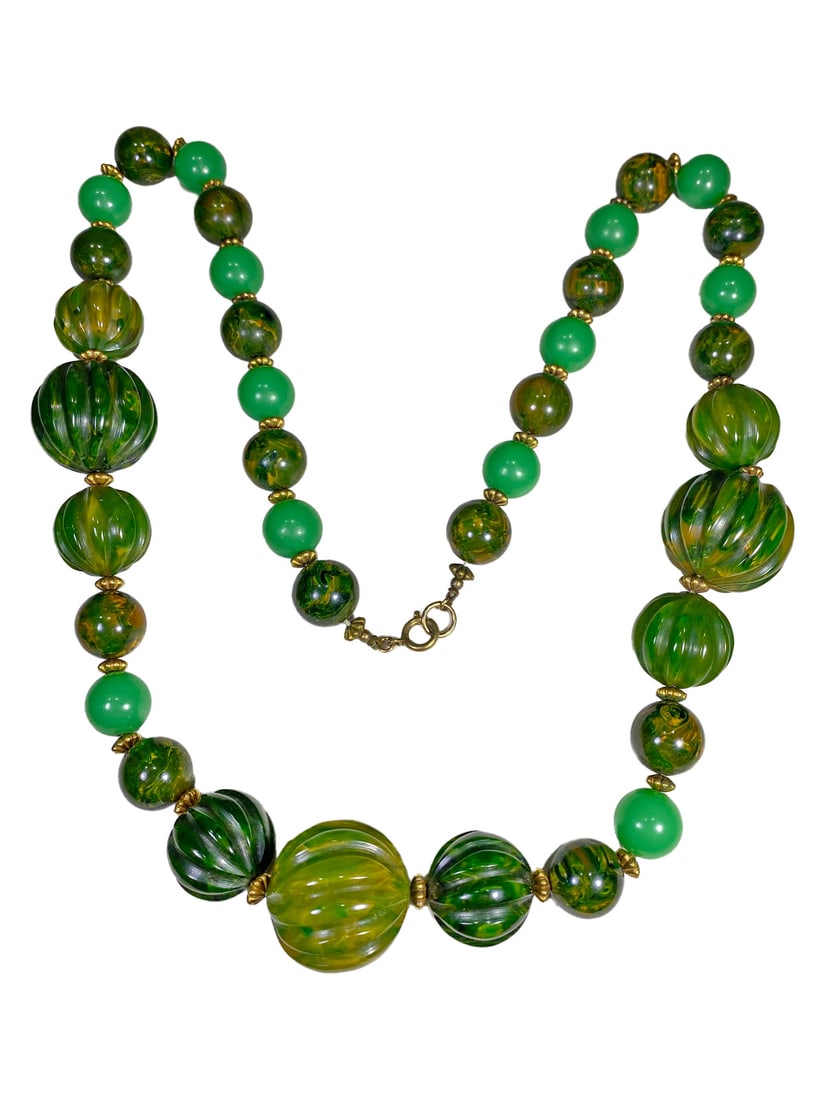 Vintage Bakelite Custom Jewelry Necklace (1 of 5)