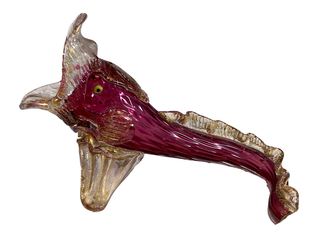 Murano Pink to Clear Fish Figurine (1 of 6)