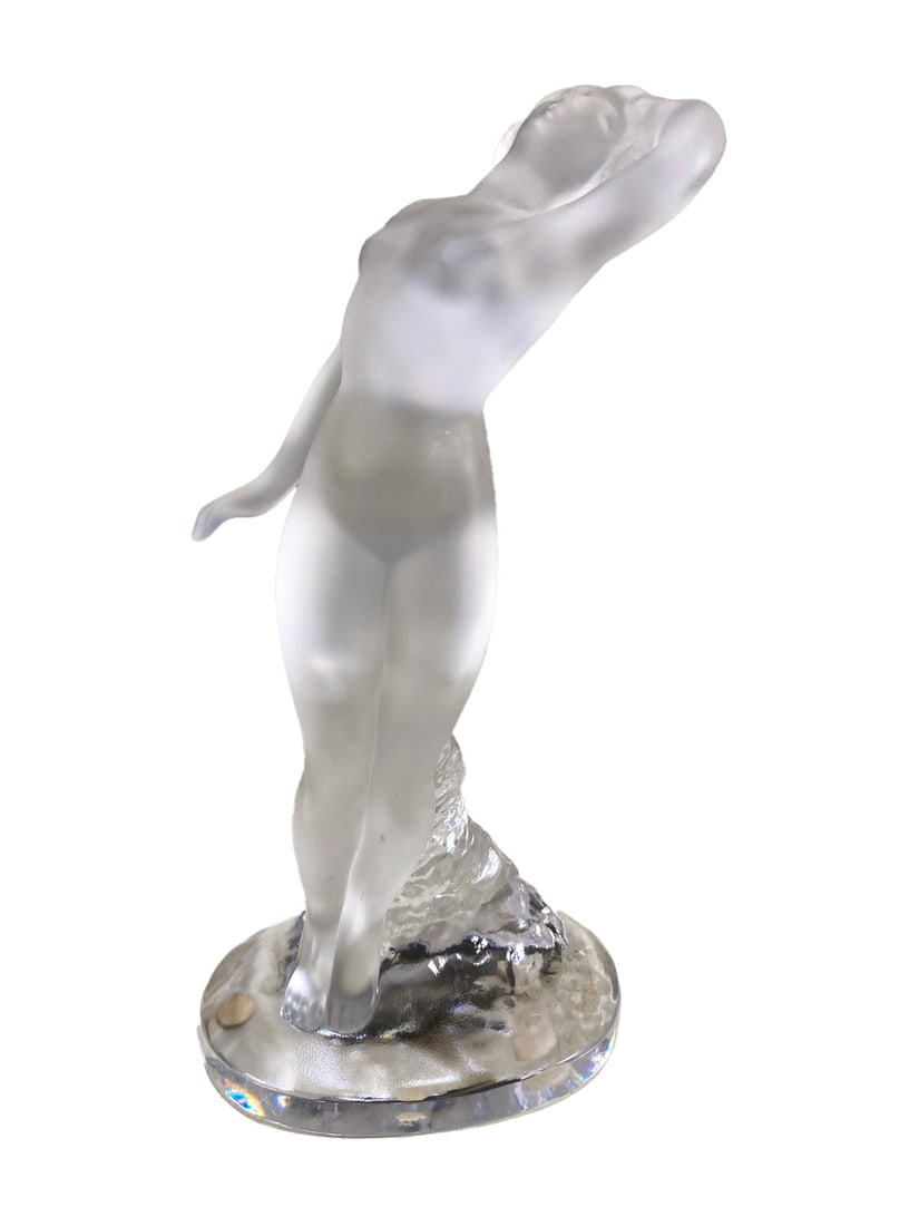 Lalique Danseuse Nude Frosted Crystal Figurine: Lalique Danseuse Nude Frosted Crystal Figurine. 9 3/*8 x 4 3/8 x 3 in.Local Pick up call one day before to make an appointment. TO SHIP THIS ITEM IN USA OR INTERNATIONAL, PLEASE CONTACT THE SHIPPERS :