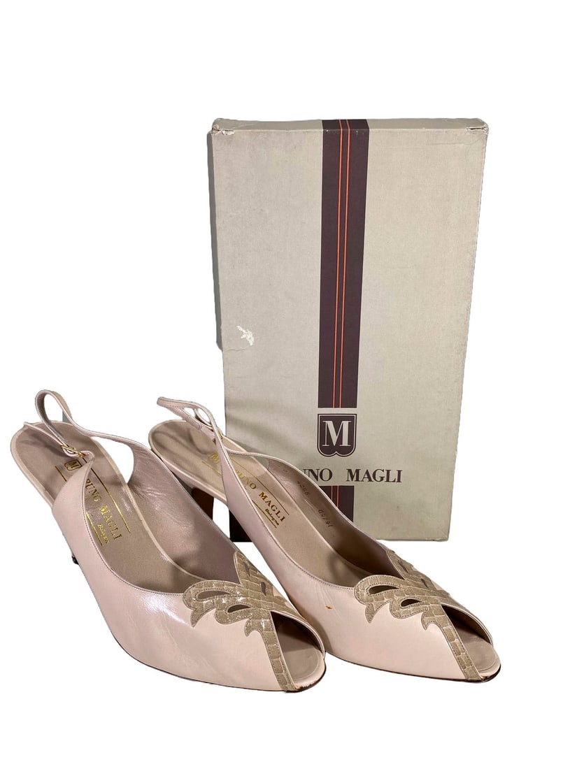 Italian Bruno Magli Leather Ladies Shoes, unused, size 10: Italian Bruno Magli Leather Ladies Shoes, unused, size 10. Box: 3 3/8 x 11 1/4 x 6 1/2 in.Local Pick up call one day before to make an appointment. TO SHIP THIS ITEM IN USA OR INTERNATIONAL, PLEASE CO