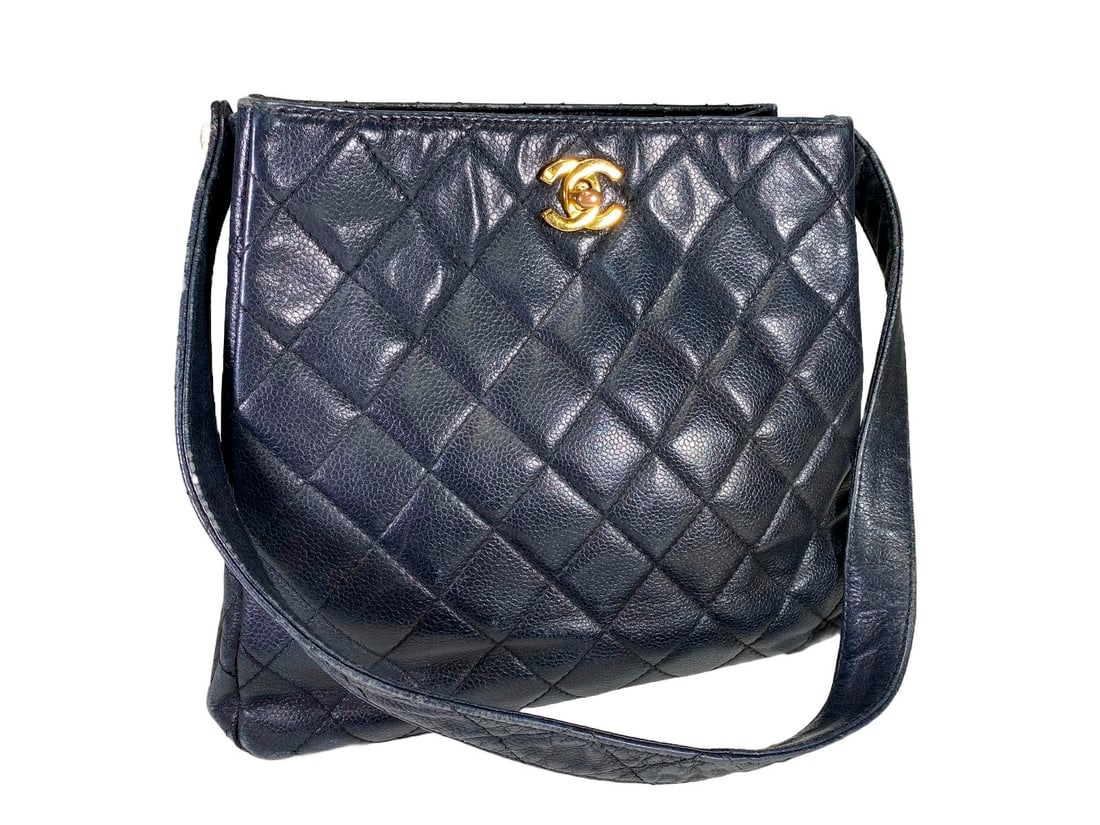 Chanel. Paris Leather Ladies Bag (1 of 7)