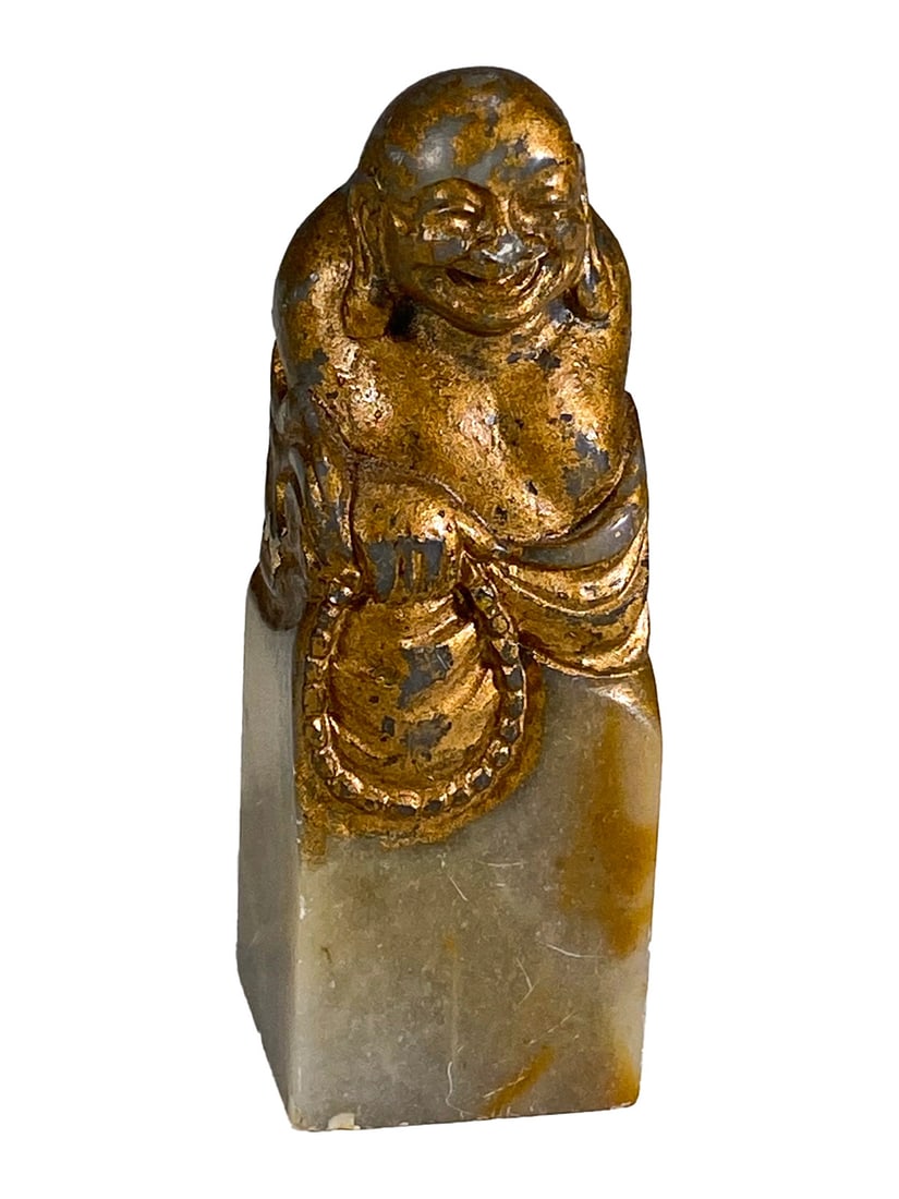 Vintage Gilt Carved Onyx Buddha Sculpture: Vintage Gilt Carved Onyx Buddha Sculpture. 2 3/4 x 1 x 1 in.Local Pick up call one day before to make an appointment. TO SHIP THIS ITEM IN USA OR INTERNATIONAL, PLEASE CONTACT THE SHIPPERS : 1) UPS st