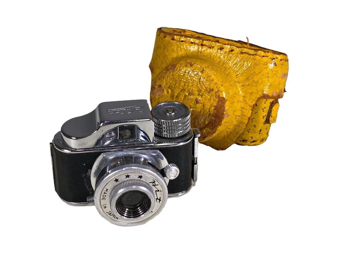 Hit, Japan Miniature Spy Camera & Case (1 of 5)