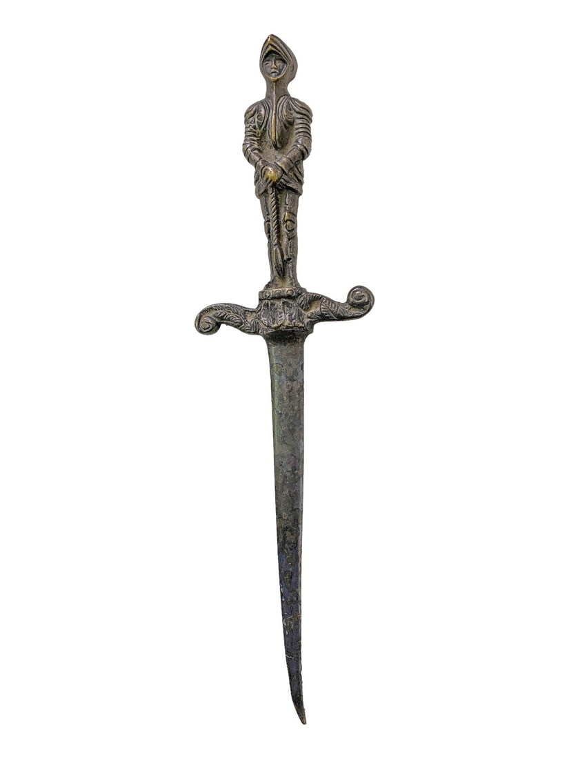 Antique Bronze Knight in Armor Dagger: Antique Bronze Knight in Armor Dagger. 8 3/4 x 2 1/4 in.Local Pick up call one day before to make an appointment. TO SHIP THIS ITEM IN USA OR INTERNATIONAL, PLEASE CONTACT THE SHIPPERS : 1) UPS store1