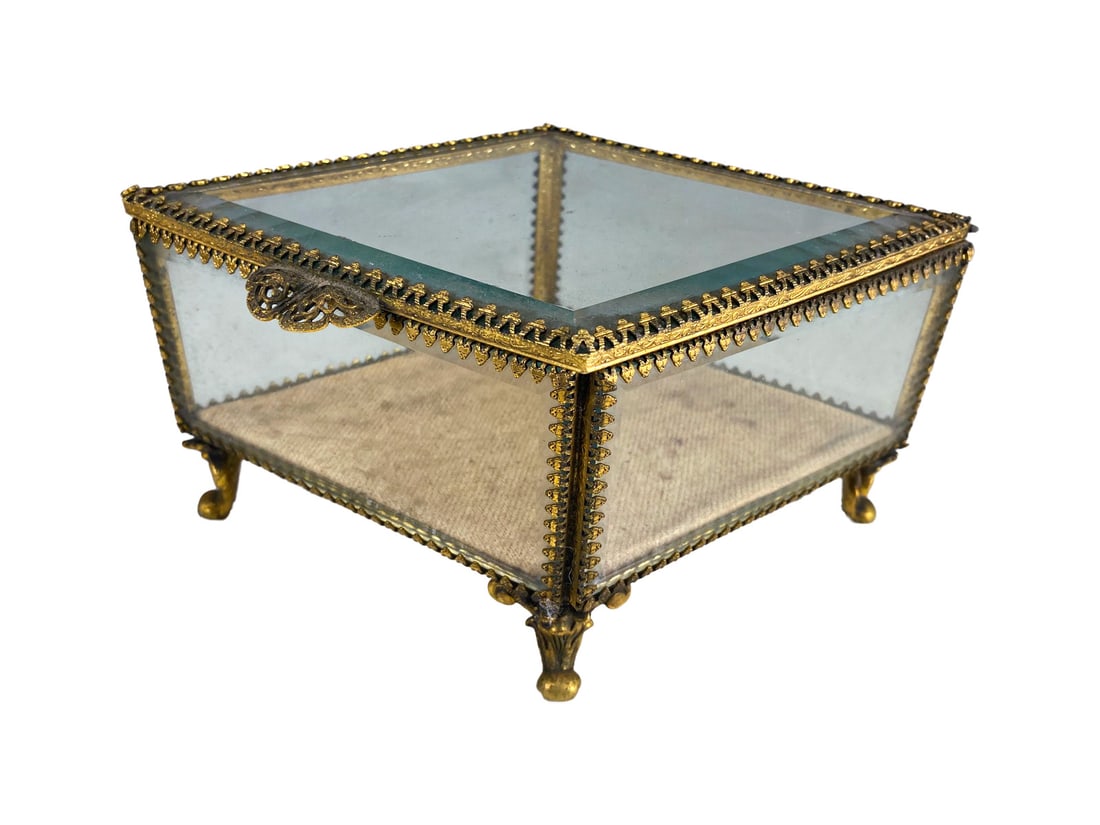 Antique French Beveled Glass & Bronze Rhombus Shape Box: Antique French Beveled Glass & Bronze Rhombus Shape Box. 3 7/8 x 7 3/4 x 5 in.Local Pick up call one day before to make an appointment. TO SHIP THIS ITEM IN USA OR INTERNATIONAL, PLEASE CONTACT THE SH