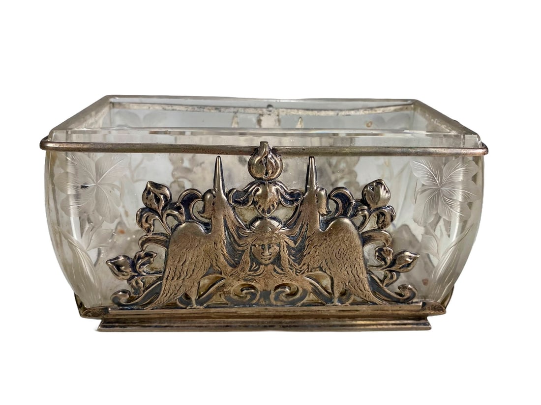 Antique French Silver by Cincinnatus Lorillon Bowl: Antique French Silver by Cincinnatus Lorillon Bowl. 3 1/4 x 5 7/8 x 2 3/4 in.Local Pick up call one day before to make an appointment. TO SHIP THIS ITEM IN USA OR INTERNATIONAL, PLEASE CONTACT THE SHI