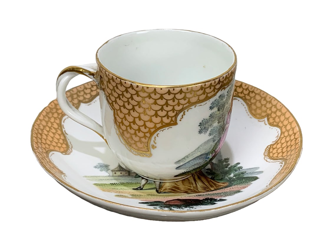 Antique Meissen Porcelain Coffee Cup: Antique Meissen Porcelain Coffee Cup. Cup: 4 x 3 x 2 1/2 in. Dish: 1 1/4 x 6 in.Local Pick up call one day before to make an appointment. TO SHIP THIS ITEM IN USA OR INTERNATIONAL, PLEASE CONTACT THE 