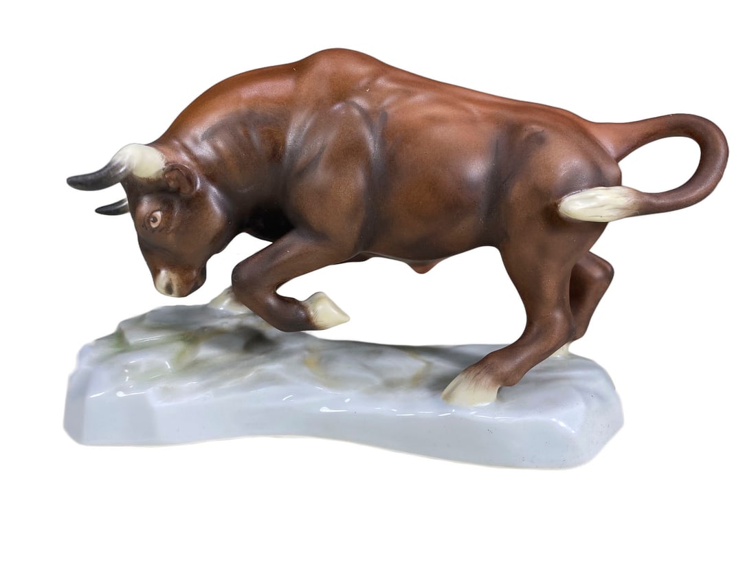 Herend Bull Kingdom Classic Porcelain Figurine (1 of 6)